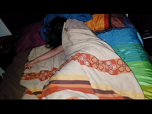 ❤️ Stepson rimprovera a so ghjovana matrigna mentre dorme. ❤ Bella porno à noi ❌
